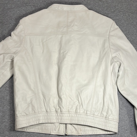 Sanctuary leather bomber style oyster white colored jacket. - Picture 8 of 12